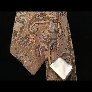 Contessa Wara Tie